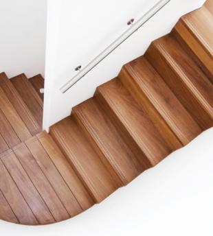 Fabrication et pose d'escalier en bois